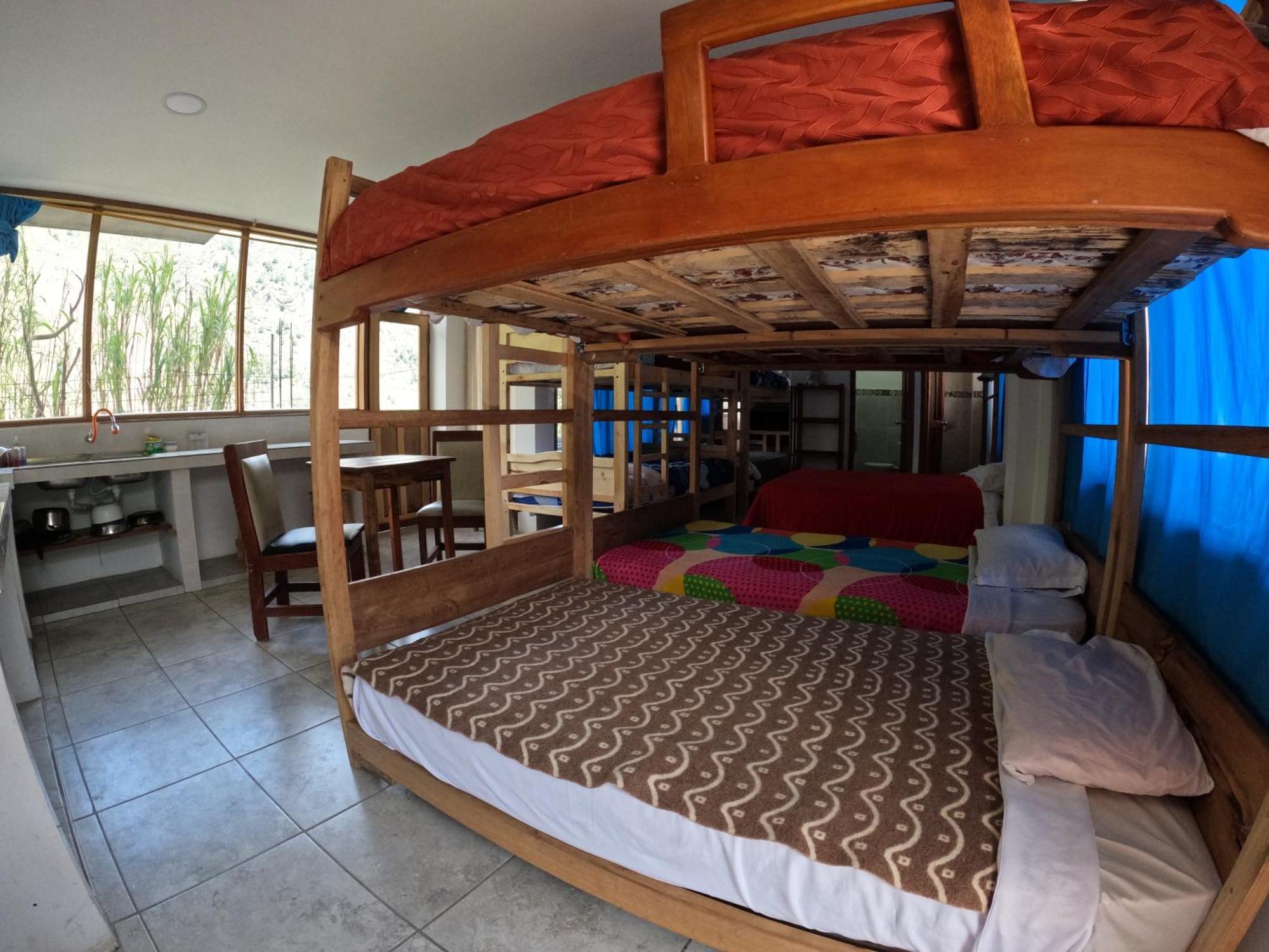 Backpackers-Balcones-River-Lodge Banos  Bagian luar foto