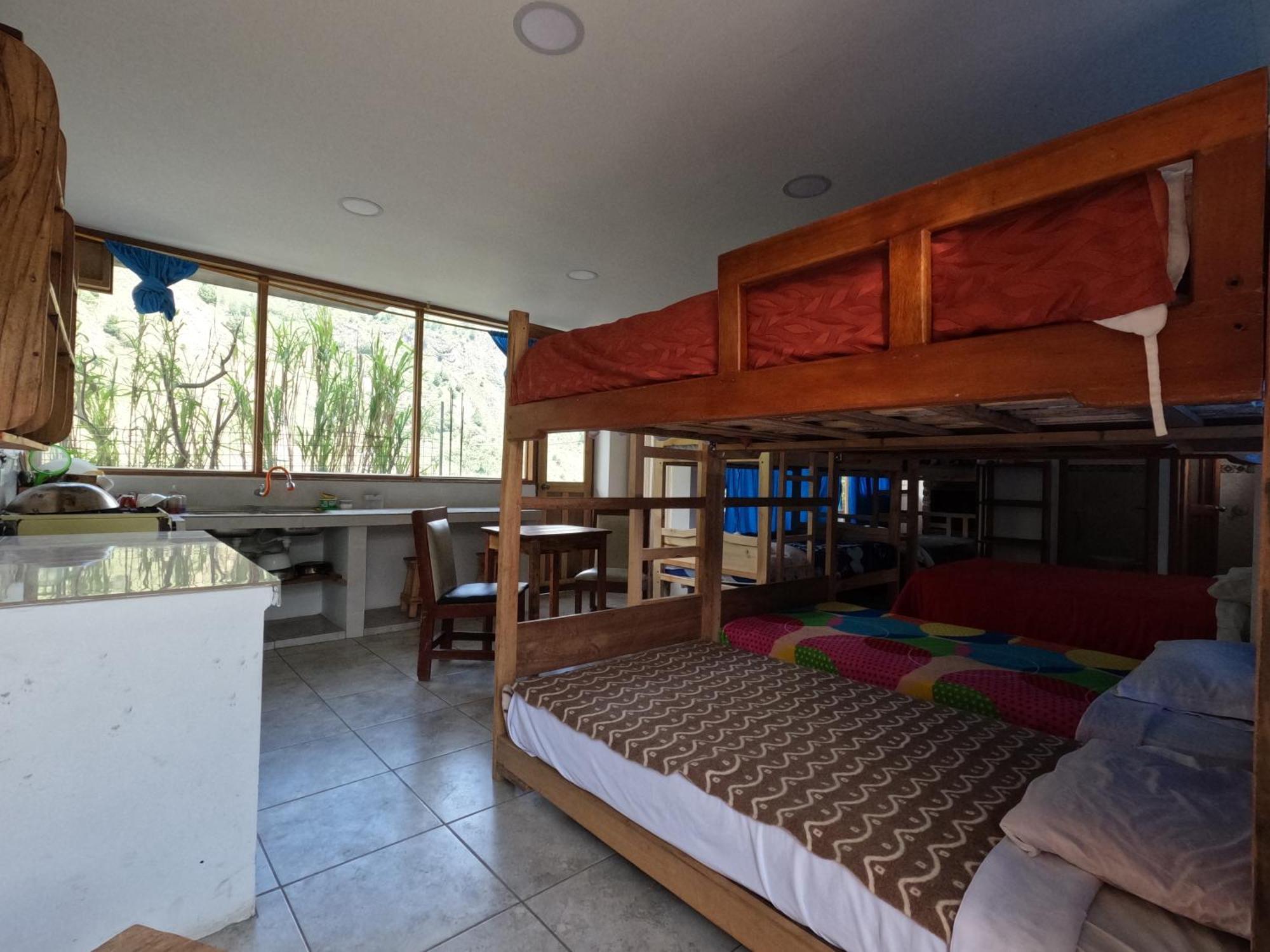 Backpackers-Balcones-River-Lodge Banos  Bagian luar foto