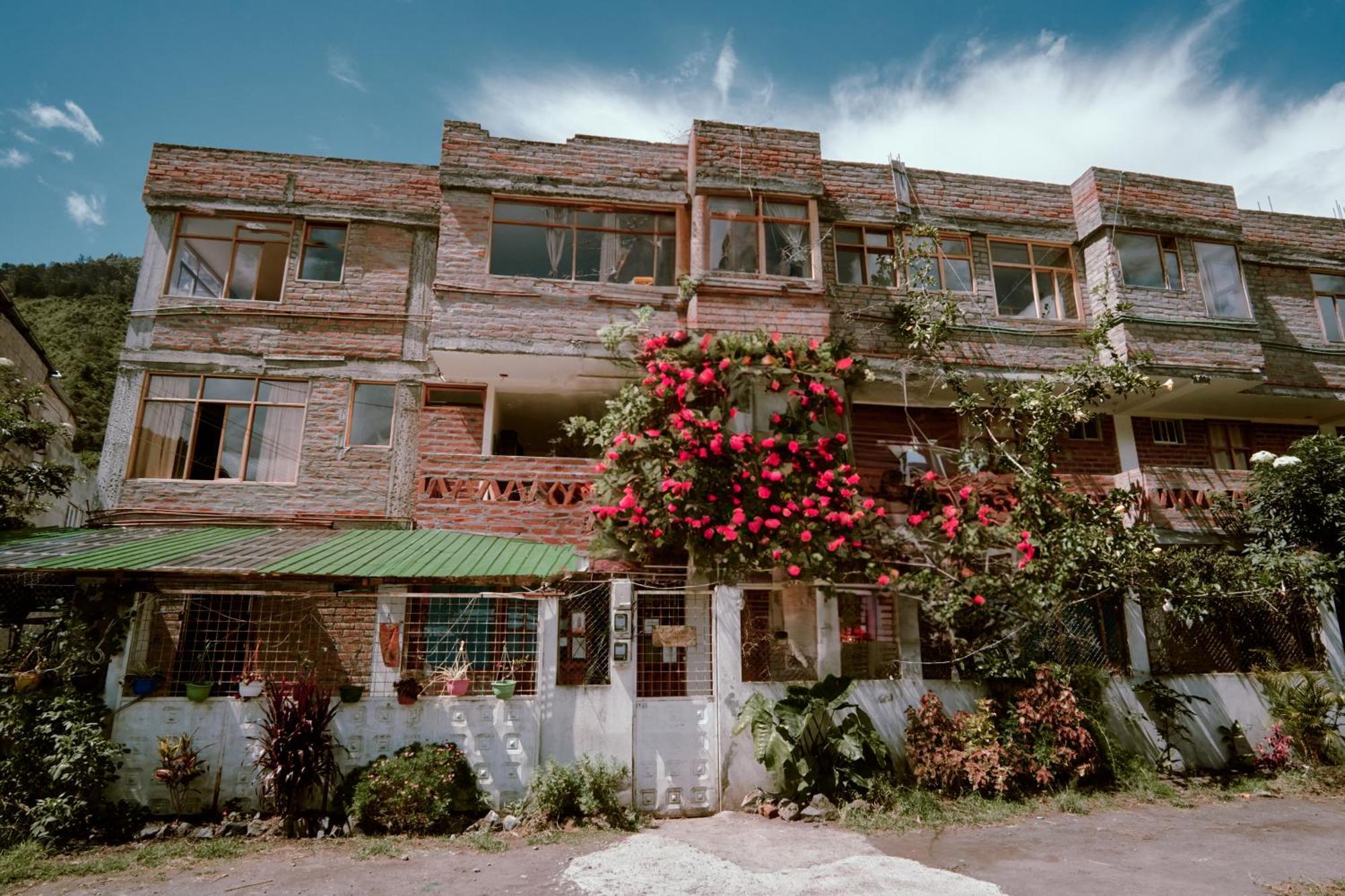 Backpackers-Balcones-River-Lodge Banos  Bagian luar foto